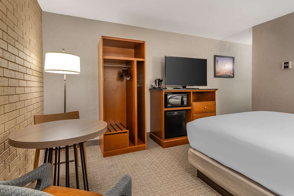 Drury Inn & Suites Atlanta Airport - photo 32