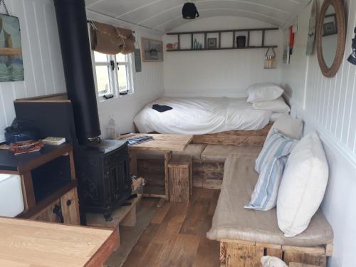 Meadowbeck Shepherd Huts
