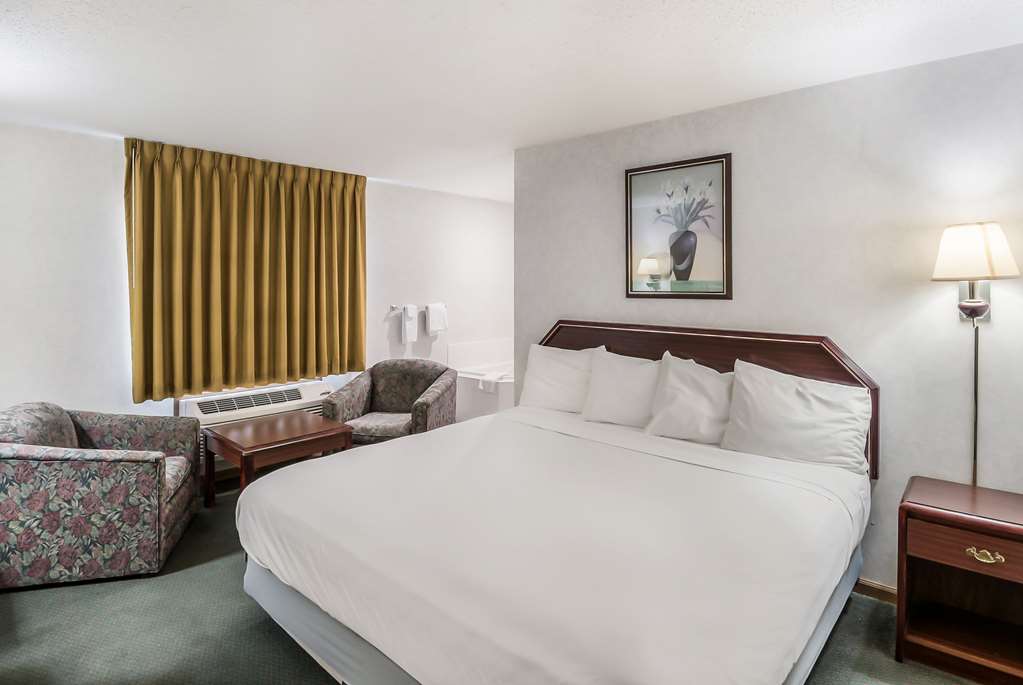 Americas Best Value Inn Wenona - photo 24