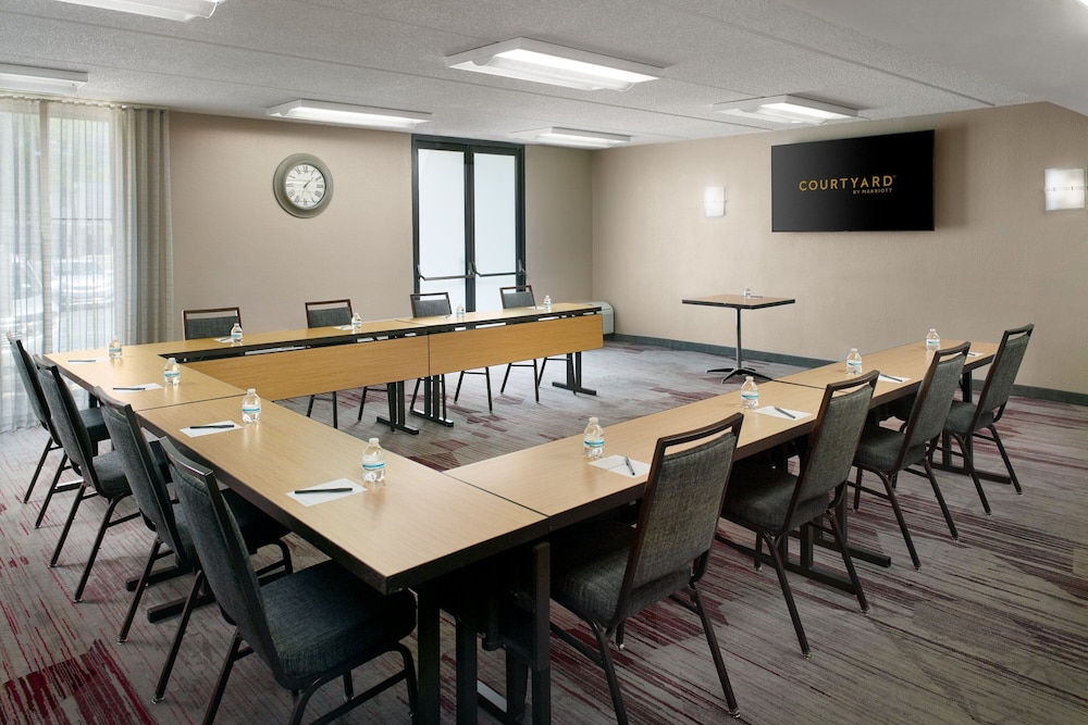 Courtyard Augusta Marriott - photo 28