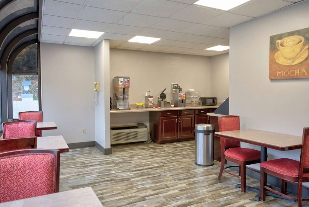 Days Inn by Wyndham Harriman - photo 23