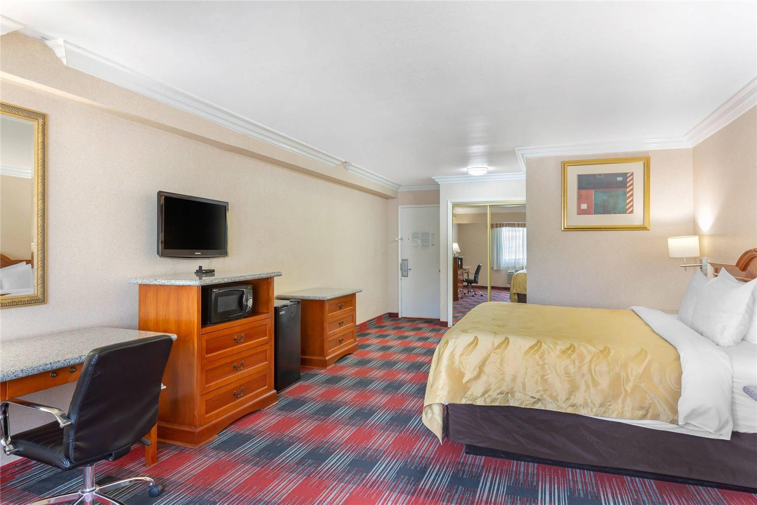 Quality Inn & Suites Oceanside near Camp Pendleton - photo 22