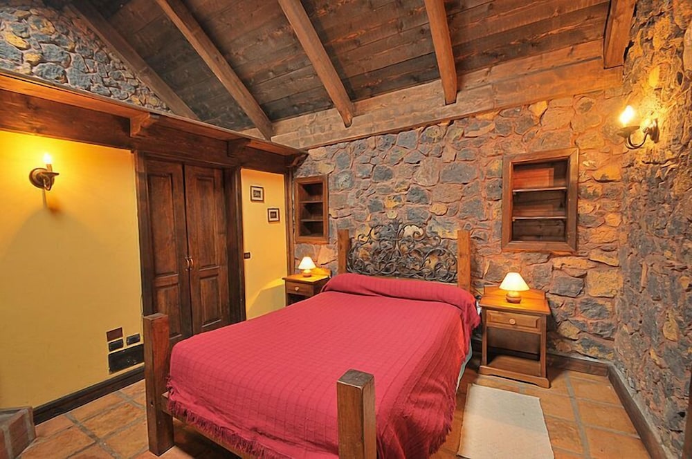 Hotel Rural Caserio Los Partidos in Garachico, Spain