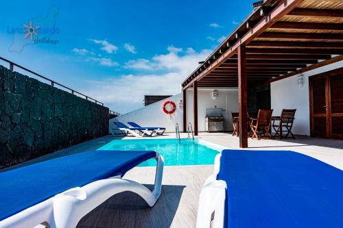 Vivienda Vacacional Del Mar in Playa Blanca, Spain