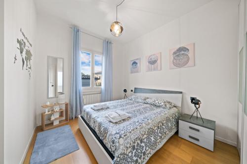 La Dama sul Lago fronte lago e parcheggio incluso — 4-Star Luxury Hotel in Desenzano Del Garda, Italy