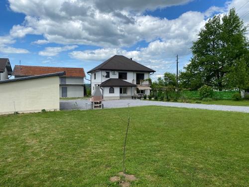 Kuća za odmor Tarik in Cazin, Bosnia and Herzegovina