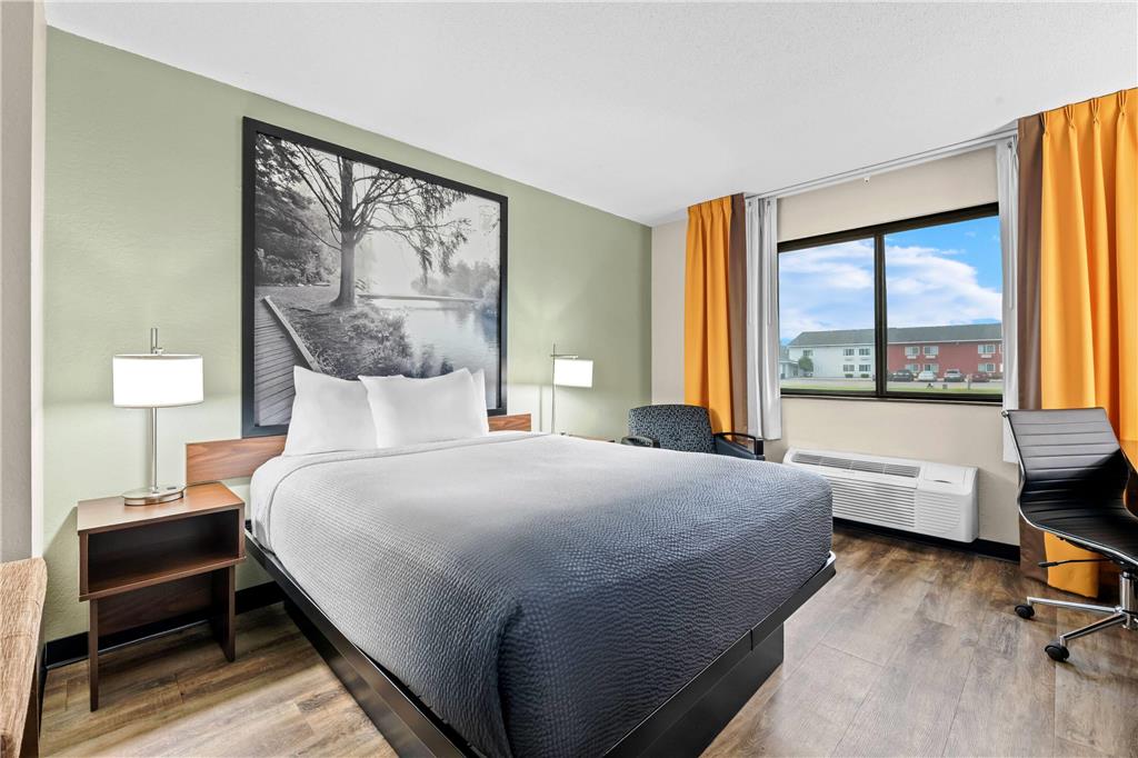 Super 8 by Wyndham Alexandria MN - photo 29