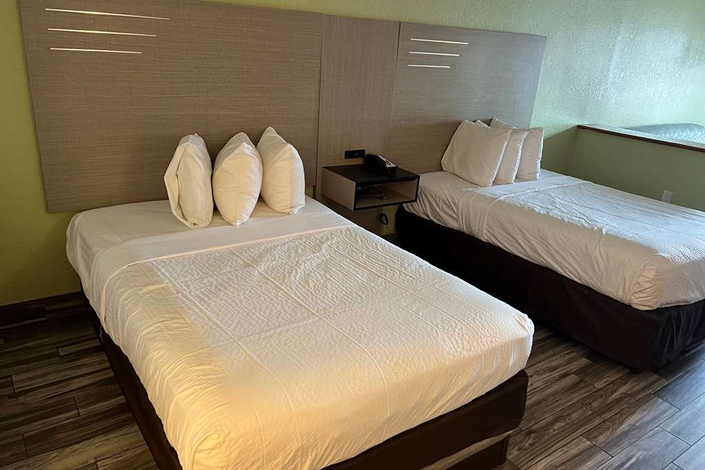 Baymont by Wyndham Orlando Downtown - photo 7