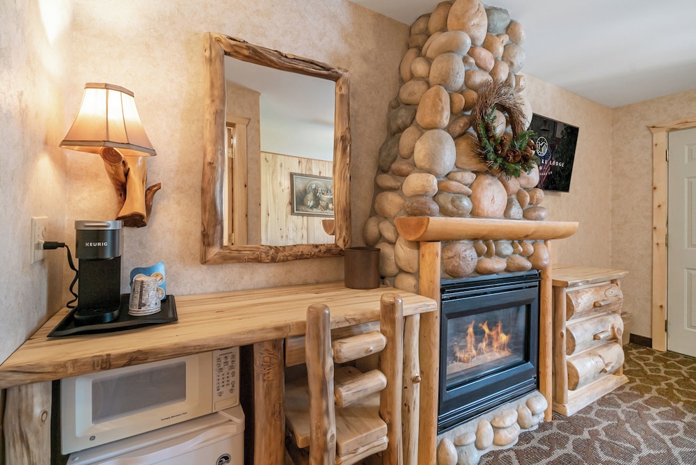 Spirit Lake Lodge - photo 15