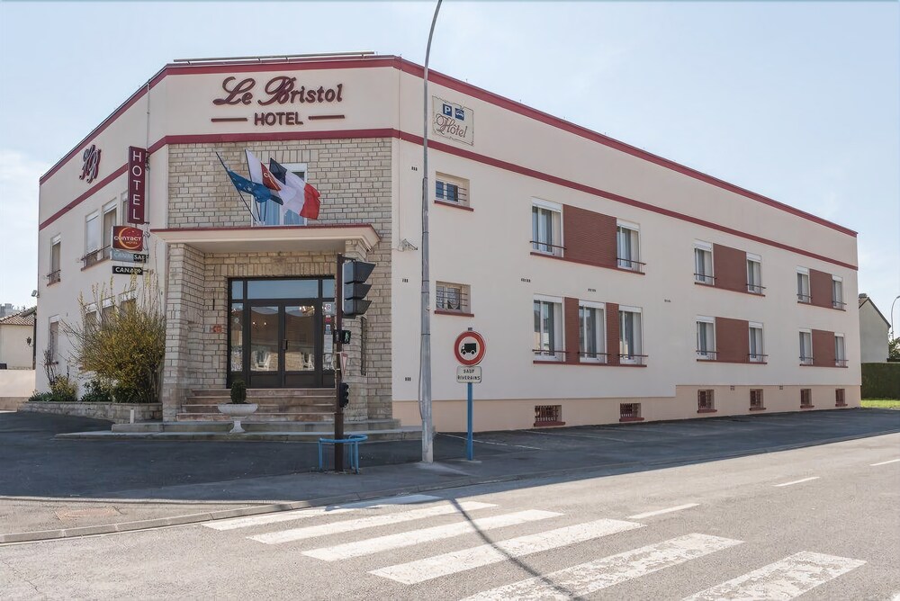 Hôtel Bristol pet-friendly hotel Fagnieres