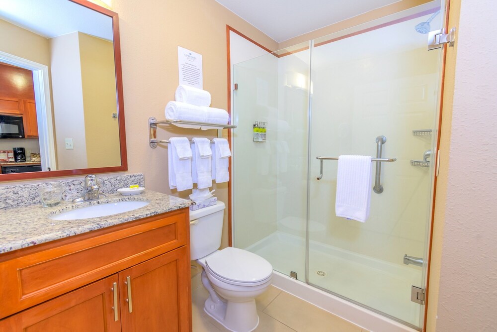 Candlewood Suites Houston I 10 East by IHG - photo 34