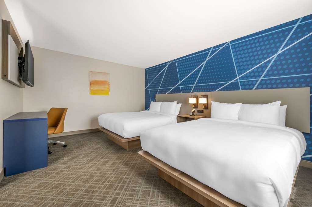 Comfort Inn Kendallville IN - photo 17