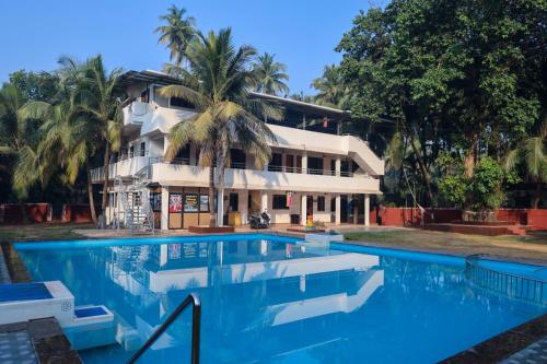 Vishwas Executive in Malvan, India