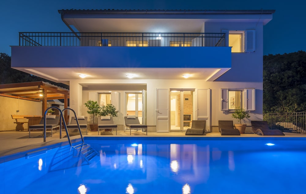 Villa St.Martin Reef — 5-Star Luxury Hotel in Cres, Croatia
