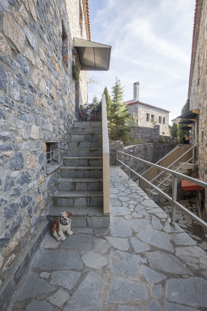 Rock Dandy Mountain House Palios Agios Athanasios Kaimaktsalan — 4-Star Luxury Hotel in Edessa, Greece