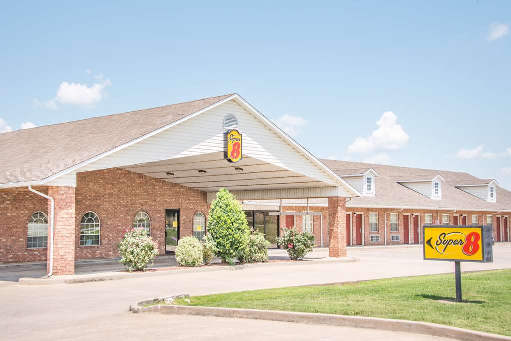 Super 8 by Wyndham Big Cabin Vinita Area - photo 4