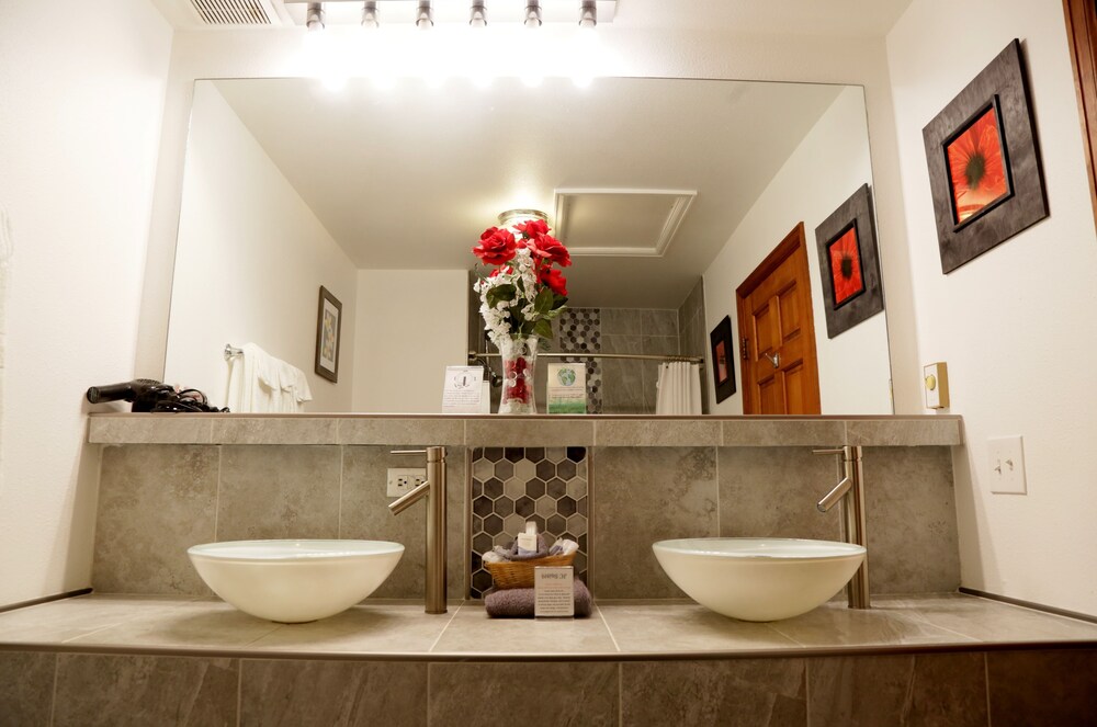 Uplift Inn - photo 31