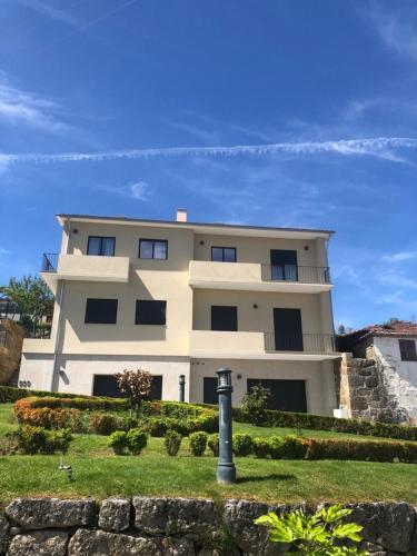 Casa das Eiras em Cinfães no Douro — 4-Star Luxury Hotel in Cinfaes, Portugal