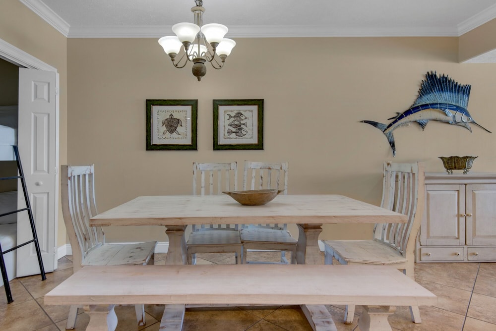 Treasure Island 0209 - photo 32