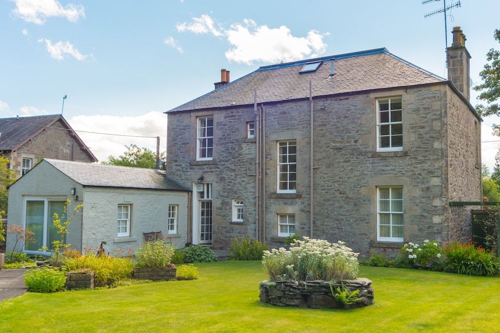 Craig Villa Guest House — 4-Star Luxury Hotel in Callander, United Kingdom