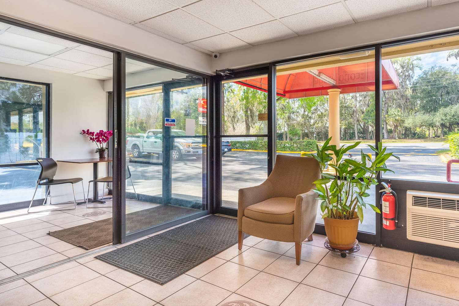 Travelodge by Wyndham Gainesville - photo 19