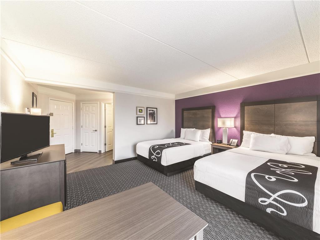 La Quinta Inn & Suites by Wyndham Austin Airport - photo 33