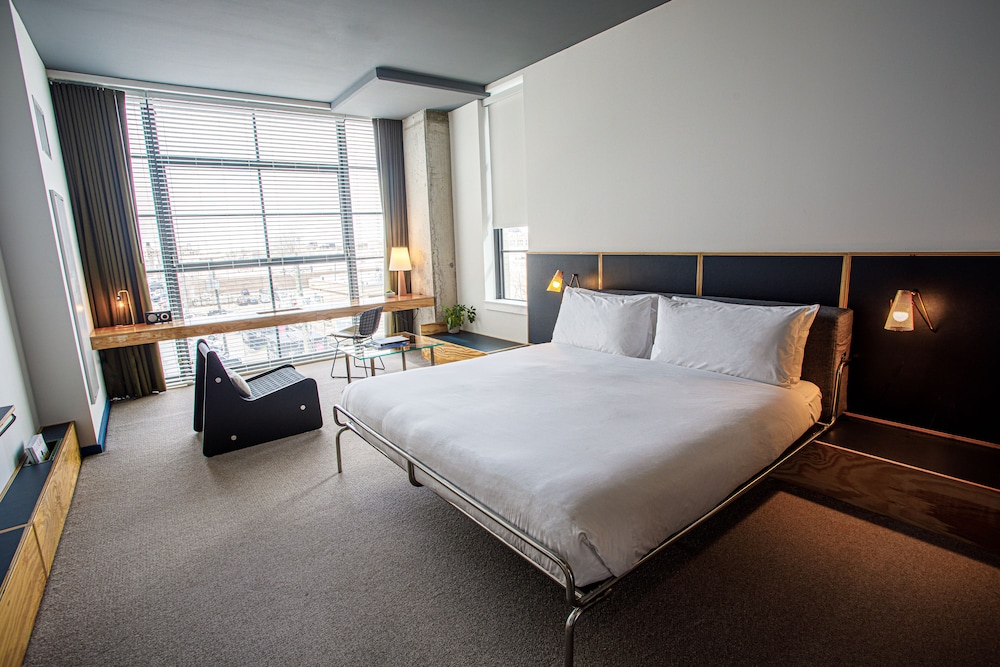 The Emily Hotel - photo 20