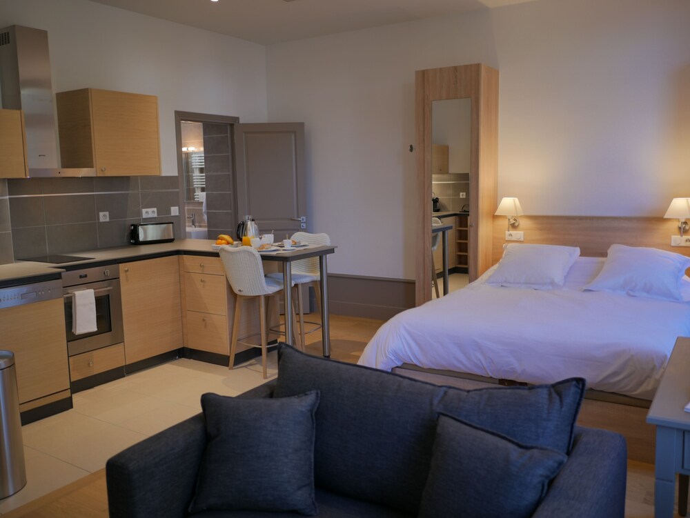 La Residence Central Parc — 4-Star Luxury Hotel in Tours, France