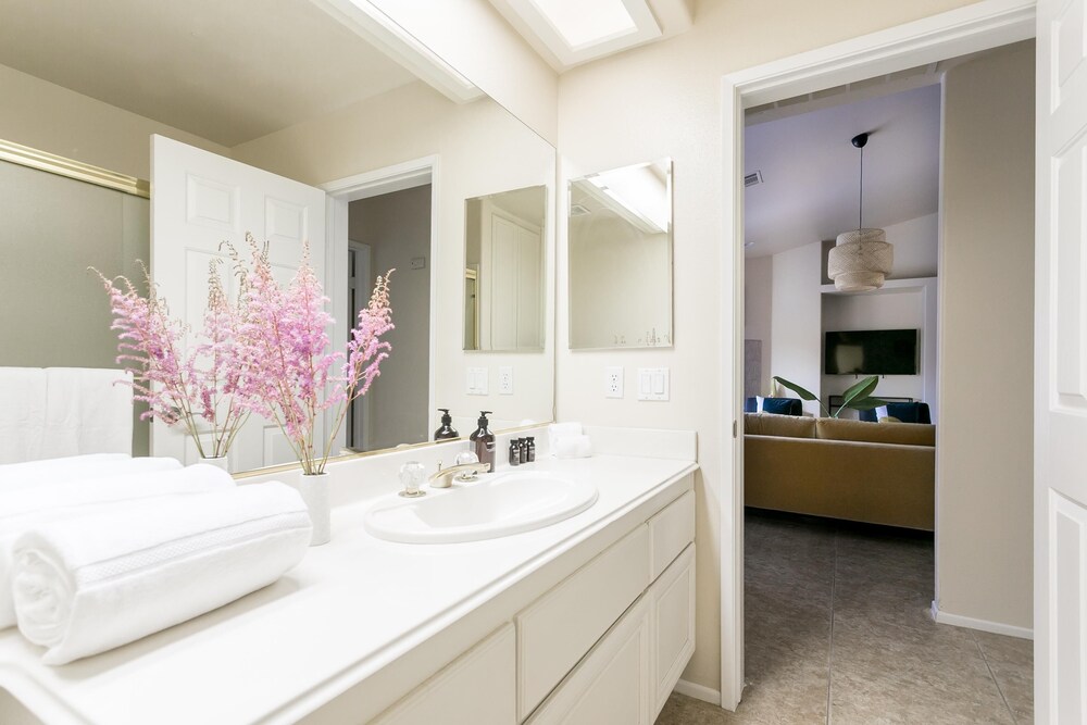 Flamingo by AvantStay Desert Oasis 10 Mins to Coachella w Pool La Quinta - photo 32