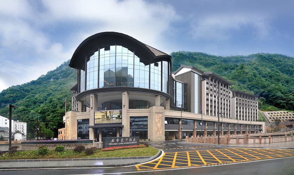 Kande Grand Land Hotel in Songbai, People's Republic of China