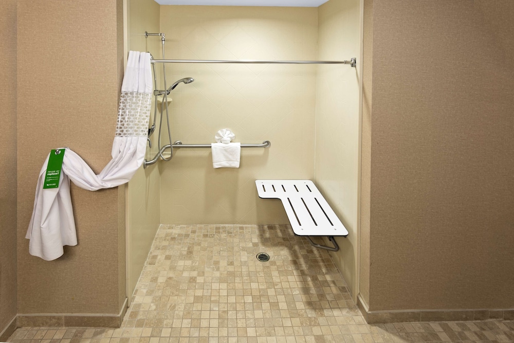Hampton Inn Statesville - photo 33