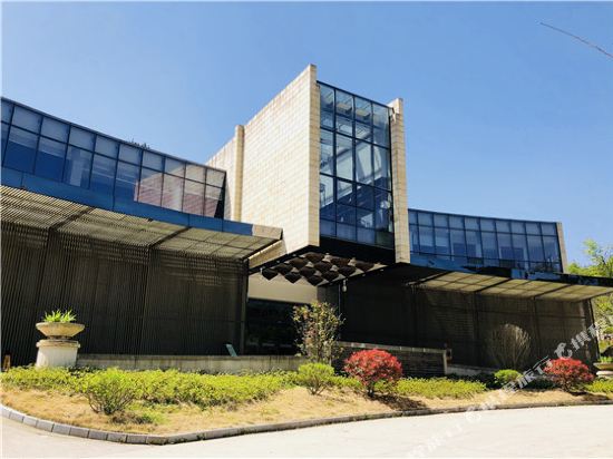 Cang Long Resort in Huanggang, People's Republic of China