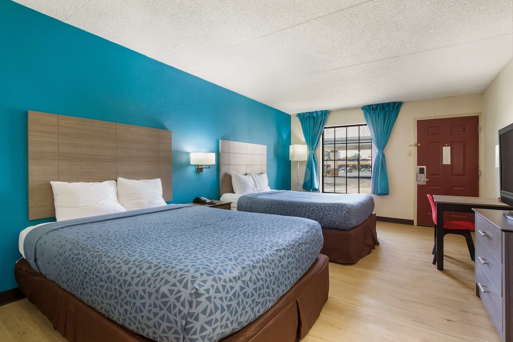 1 Life Studio and Suites - photo 16