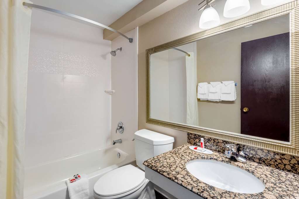 Baymont by Wyndham Rochester Mayo Clinic Area - photo 15