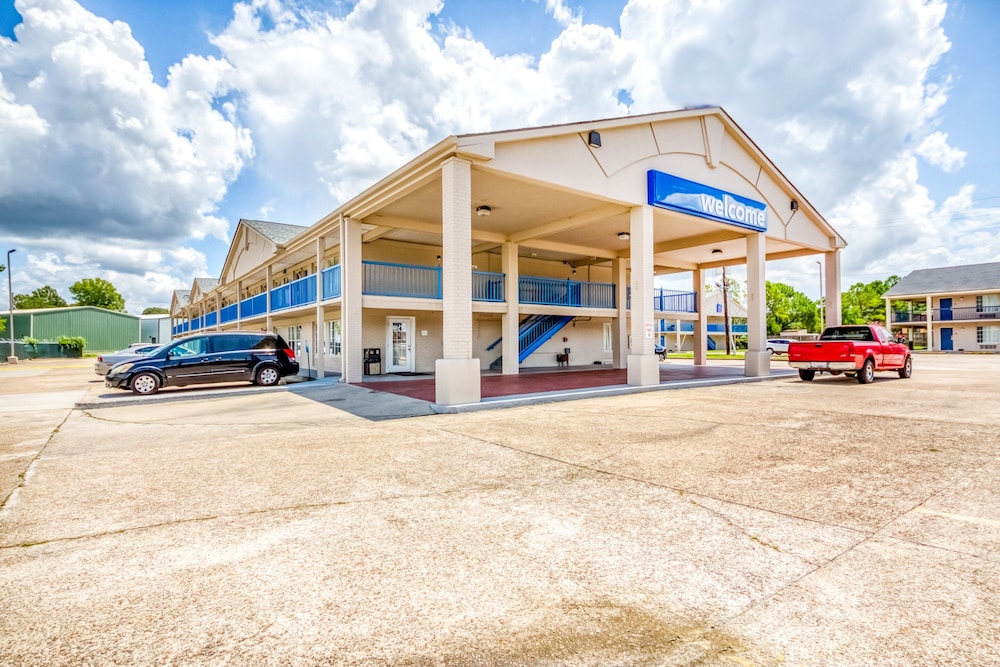 OYO Hotel Baton Rouge East I 12 Louisiana in Baton Rouge, United States