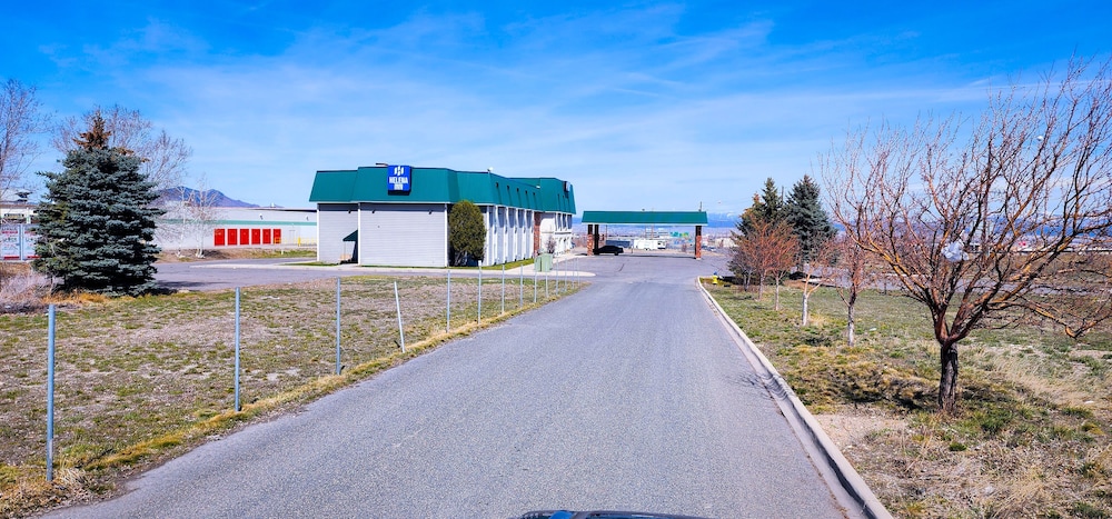 Helena Inn Airport - photo 26