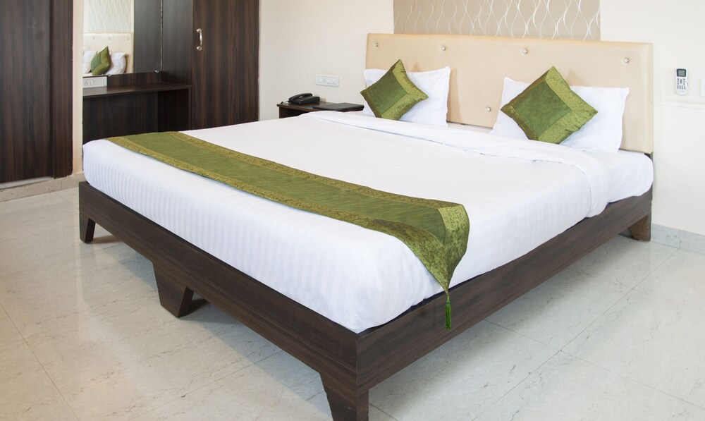 Treebo Atithi Inn — hotel in Gwalior