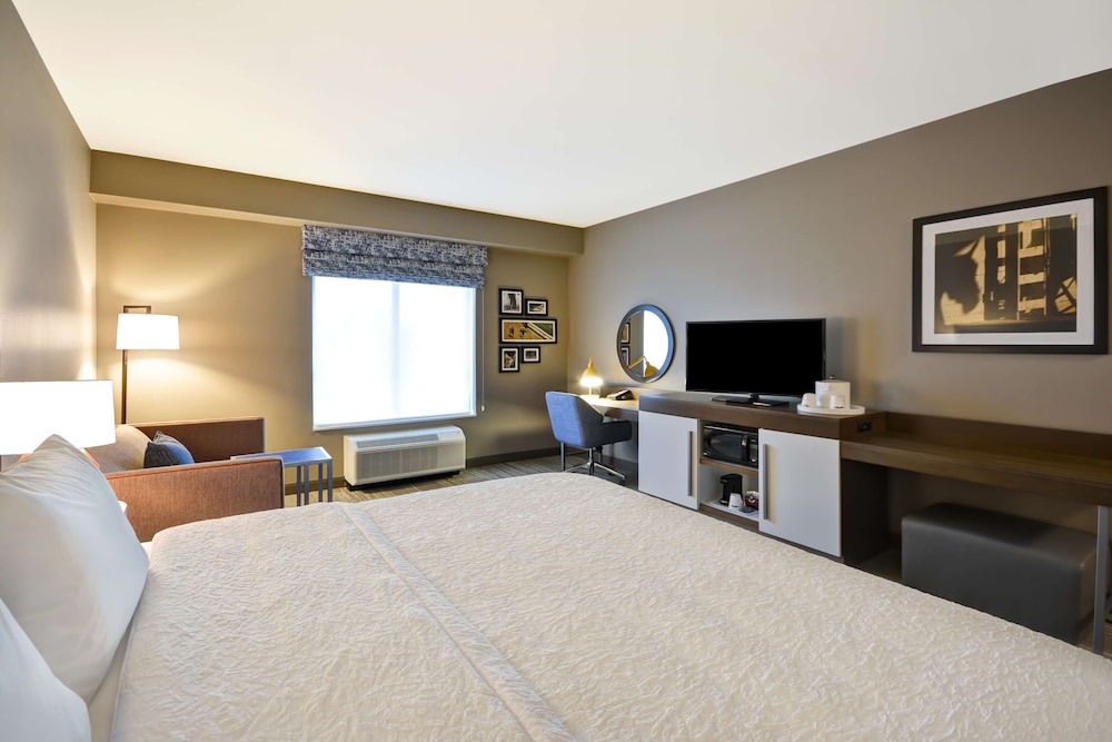 Hampton Inn Livonia Detroit - photo 12