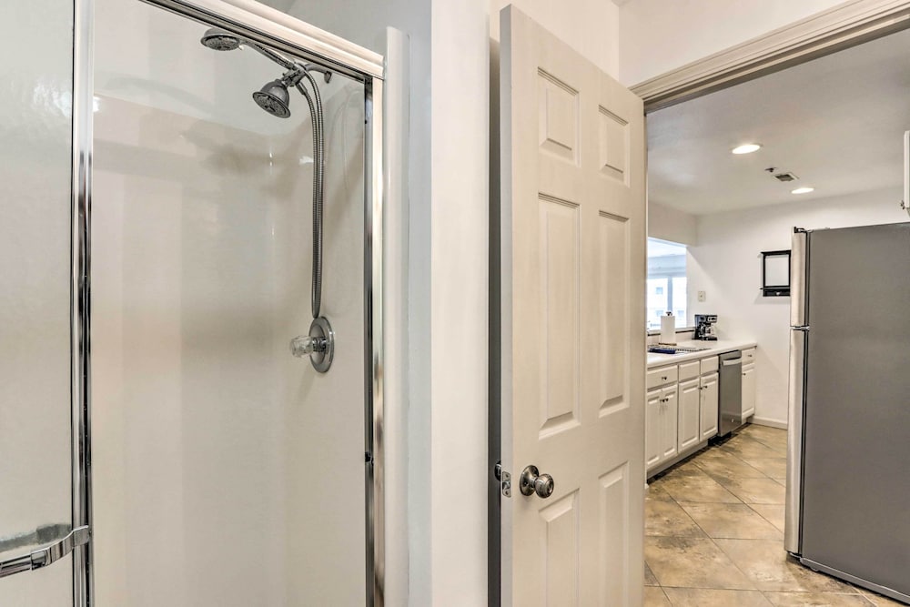 Parkview Bay Condo: Resort Pools & Lake View - photo 16
