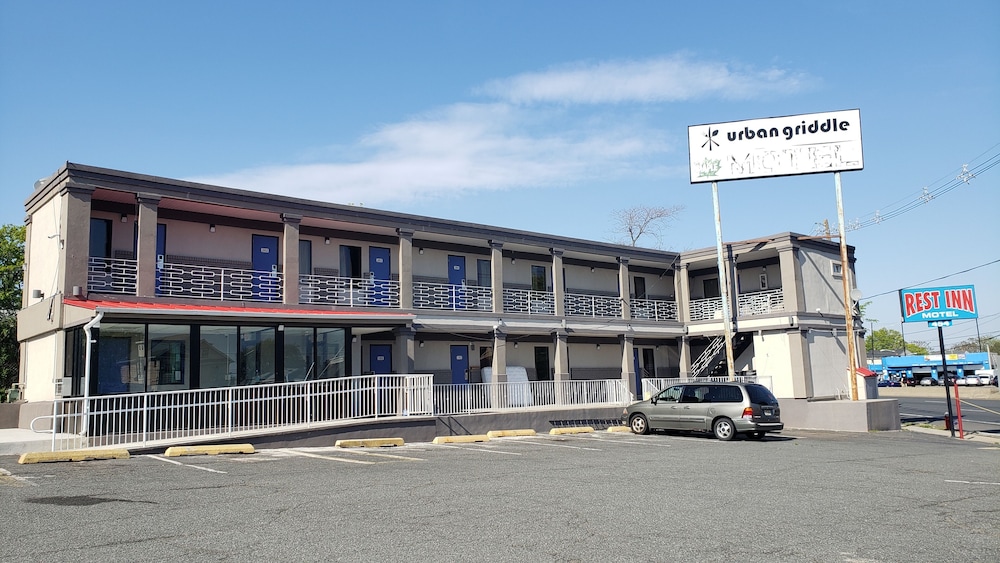 Rest Inn Elizabeth - photo 14