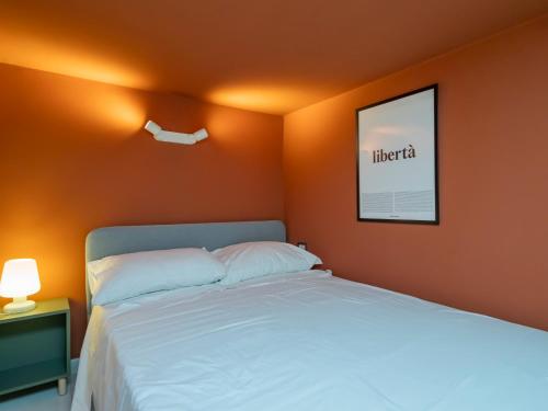 IHost Apartment Romilli 17A — 4-Star Luxury Hotel in Milan, Italy