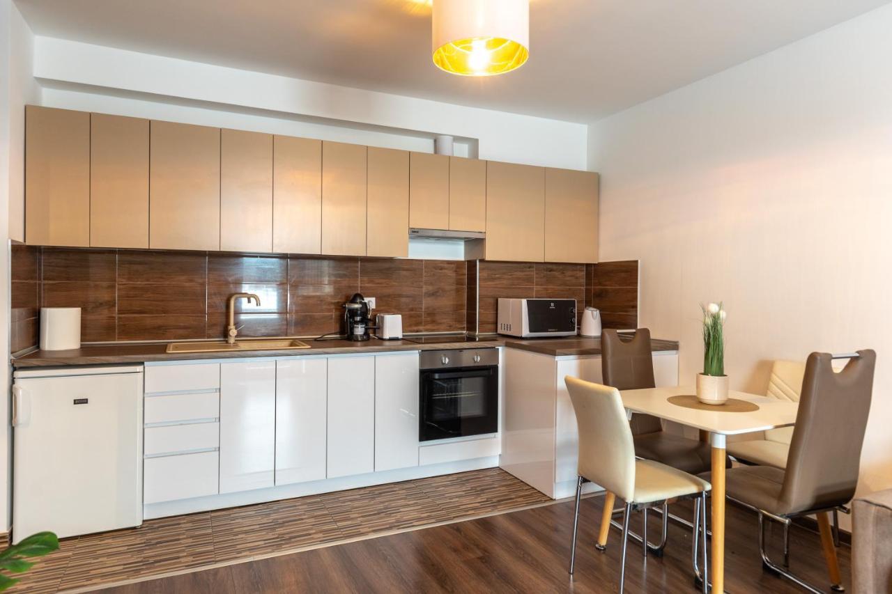 LÉO Apartment — 4-Star Luxury Hotel in Budapest, Hungary