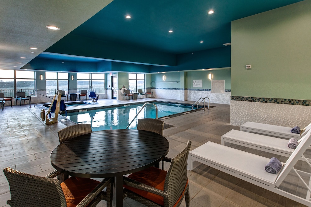 Hilton Garden Inn Topeka - photo 16