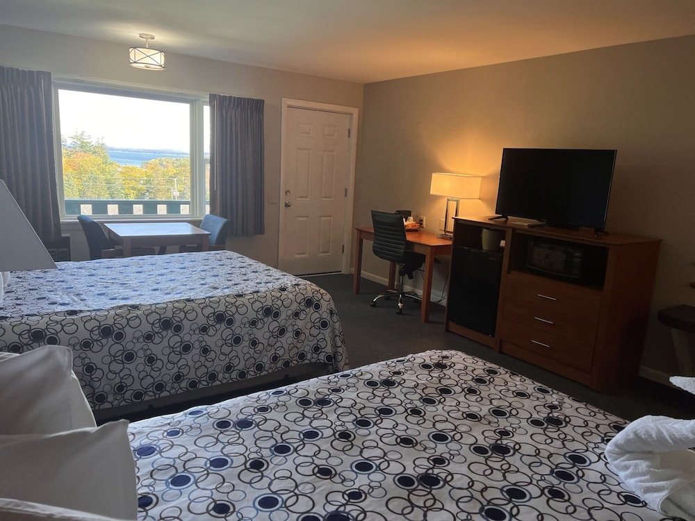 Edenbrook Motel - photo 13
