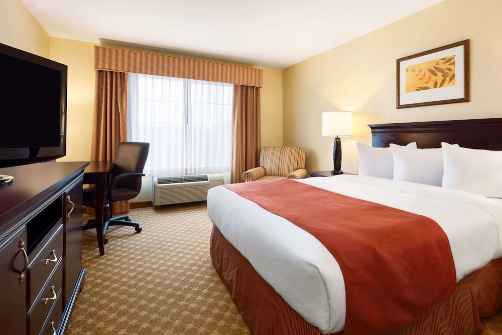 Country Inn & Suites by Radisson Clinton IA - photo 10