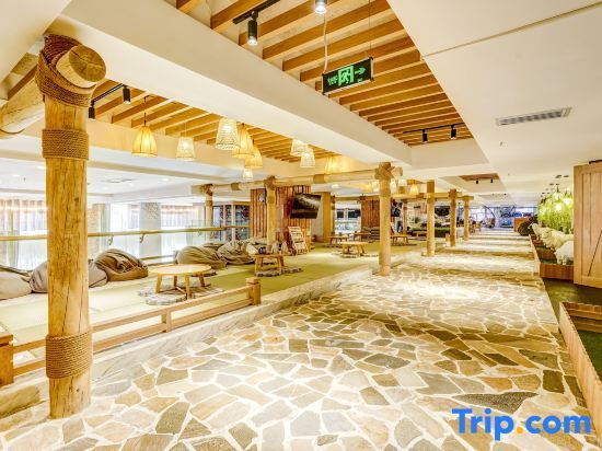 Roman Garden Business Center in Mudanjiang, People's Republic of China