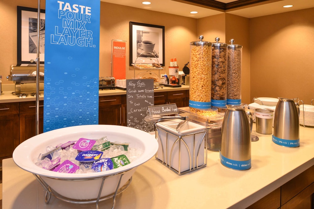 Hampton Inn Omaha Midtown Aksarben Area - photo 44