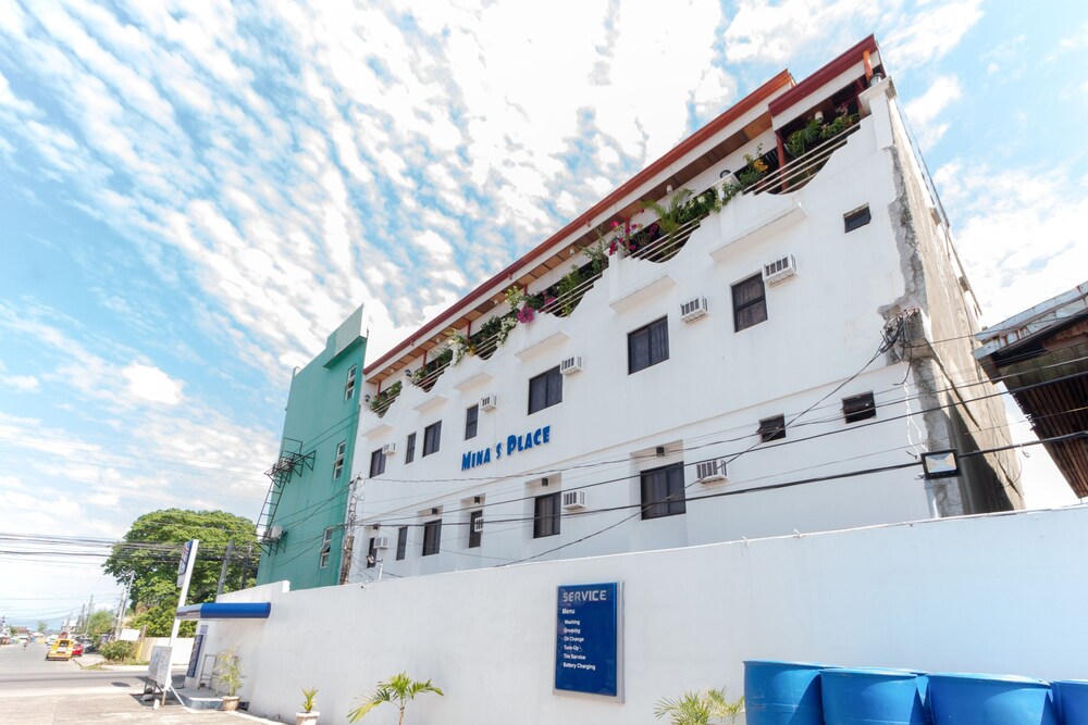 RedDoorz @ Real Street Tacloban in Tacloban, Philippines