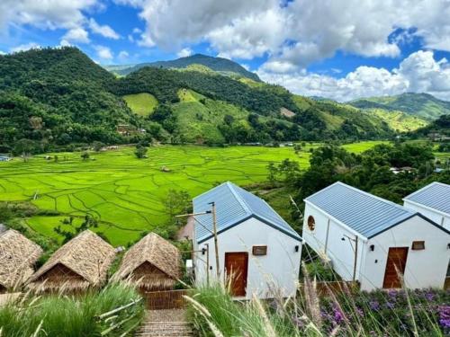 บ้านไม่ไผ่บ้านเวร Bamboohouse Banwen — 5-Star Luxury Hotel in Nan, Thailand