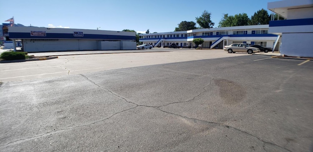 Motel 6 Canon City CO - photo 39